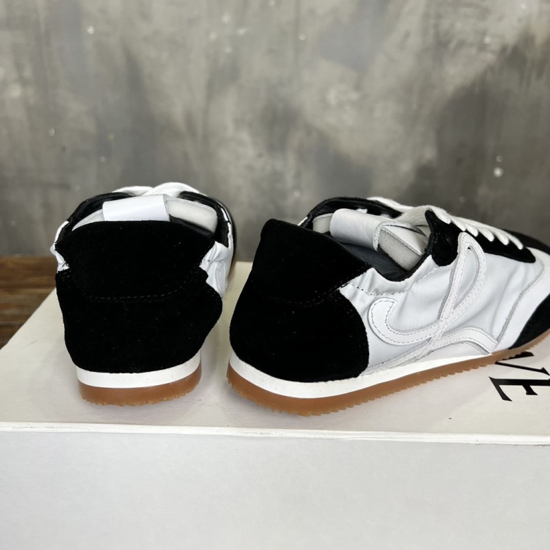 Loewe Sneakers